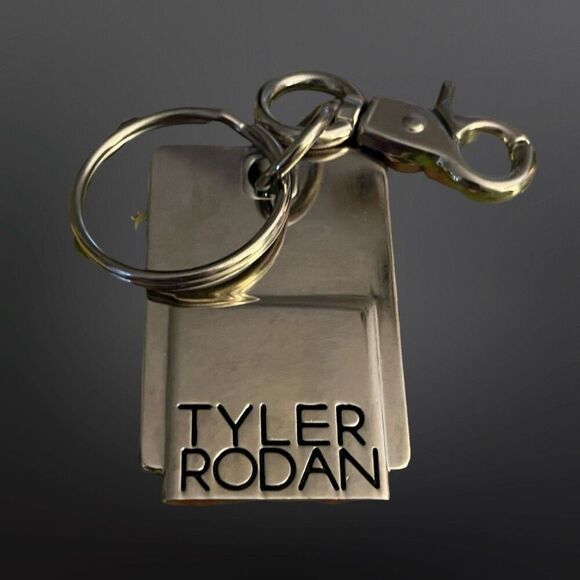 Vintage 1990s Tyler Rodan Silvertone Keychain w/Lobster Clip Backpack Clip B14 - Picture 3 of 4
